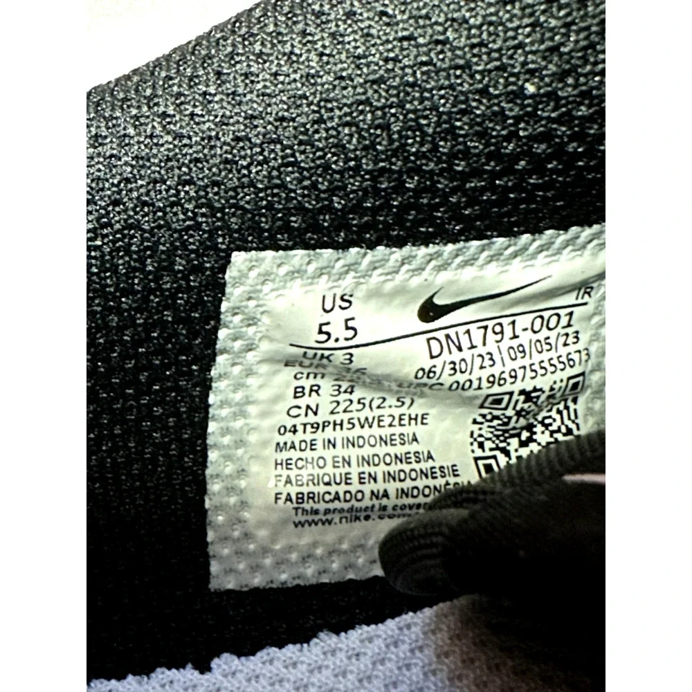 Nike Cortez Women's size 5.5 Black White Leather athleisure Shoes DN1791 001 - Picture 6 of 6